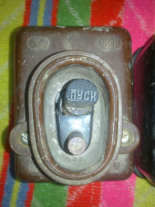 Кнопка вимикач автомат