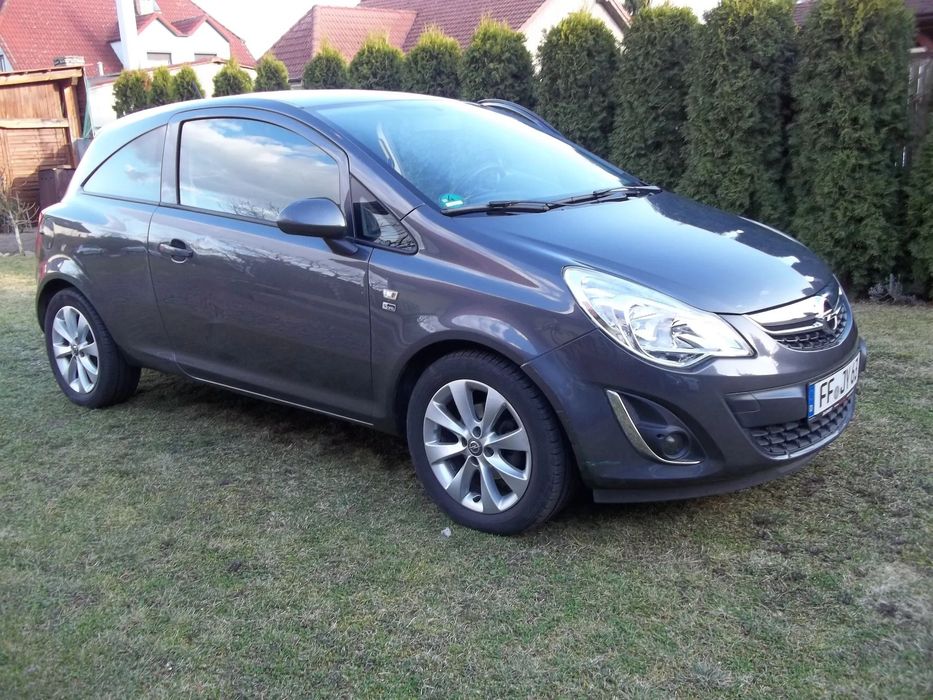 Opel Corsa 1,2 16V z Niemiec  klima Lift ecoFLEX 150 Jahre mały przebieg.