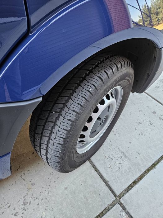 Продам мікроавтобус фольцваген крафтер