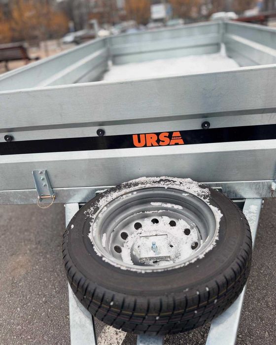 прицепи причіп оцинкований УРСА легкового авто