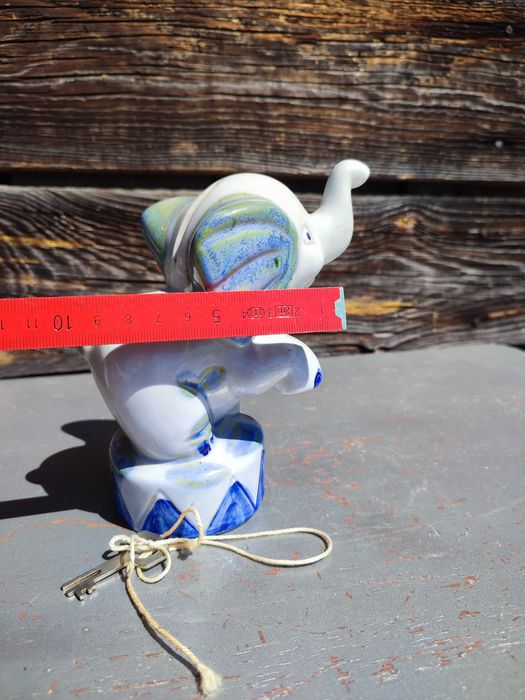 Ceramiczna figurka słonia - Skarbonka lata 70 - vintage - design K13