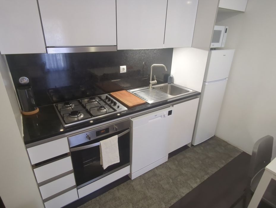 Arrenda-se apartamento T1