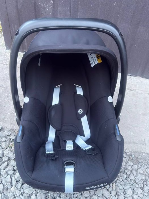 Автокріслоло Maxi-Cosi CabrioFix i-Size