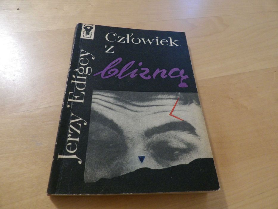 Człowiek z blizną -Jerzy Edigey