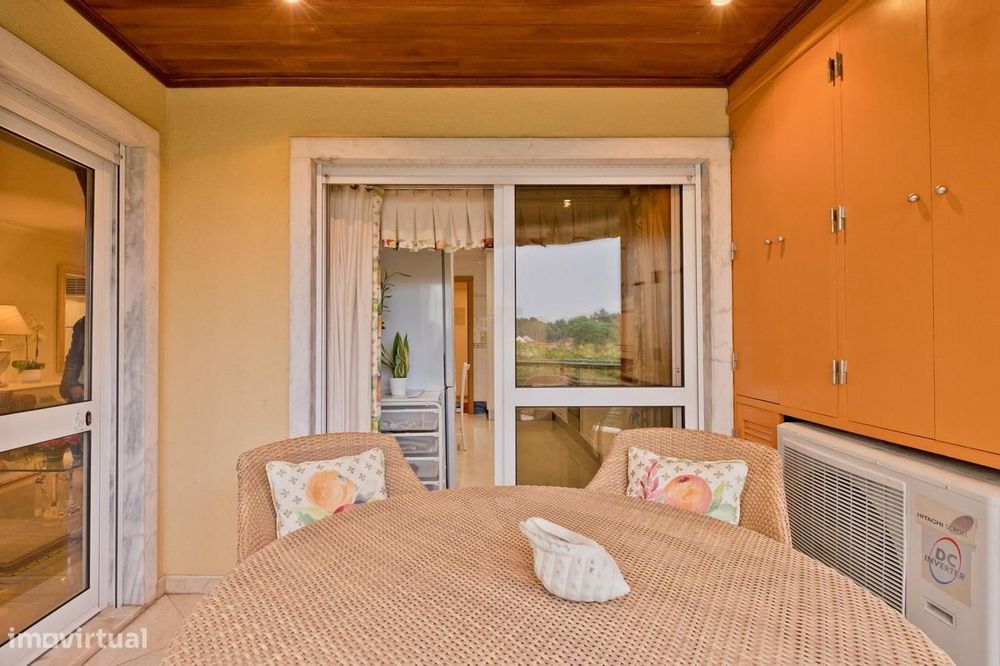 Apartamento T2 com jardim, Cascais