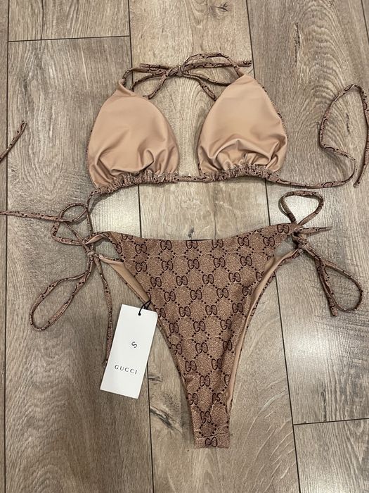 Жіночий бежевий купальник Gucci