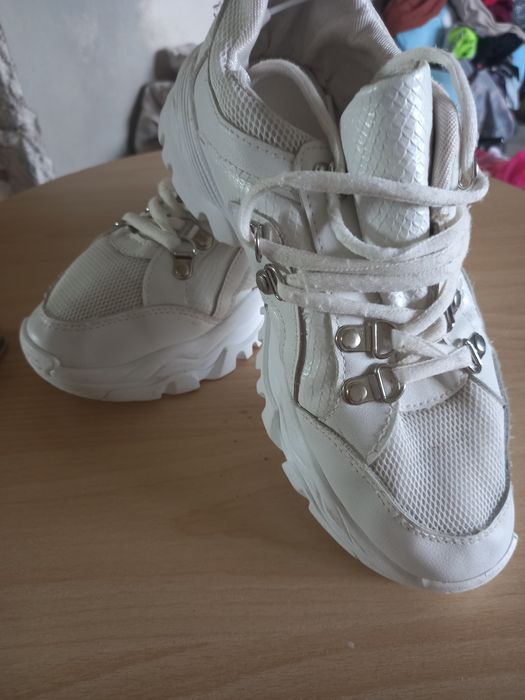 Buty sportowe adidasy