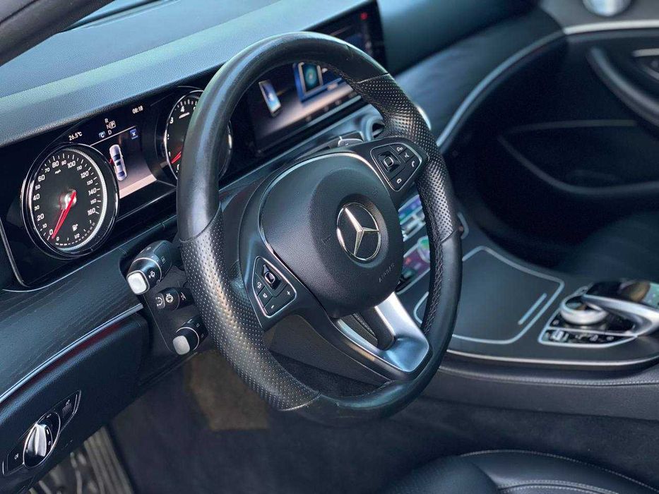 Mercedes-Benz E300 2018 (Розстрочка / Лізинг)