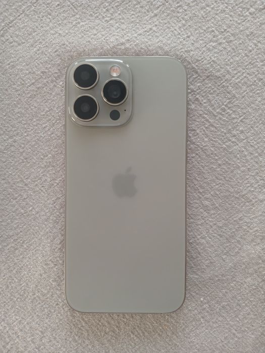 Iphone 16 pro max 1tb miejsca nie używany