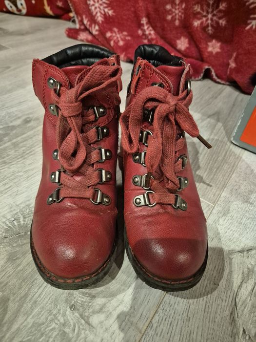 Buty trapery czerwone