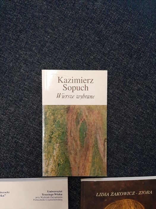 Oddam książki- wiersze
