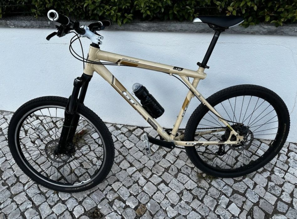 Bicicleta GT Avalanche 1.0 - BTT/Gravel