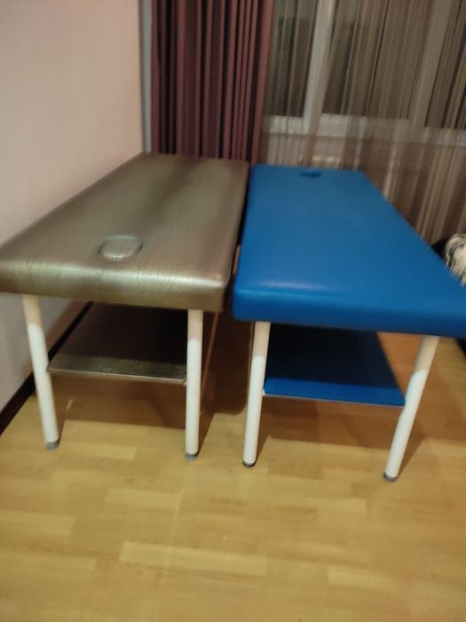 Масажні столи (стіл для масажу)