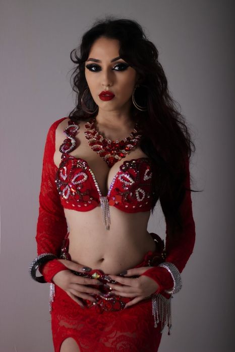 Червоний костюм для східних танців, танець живота, bellydance