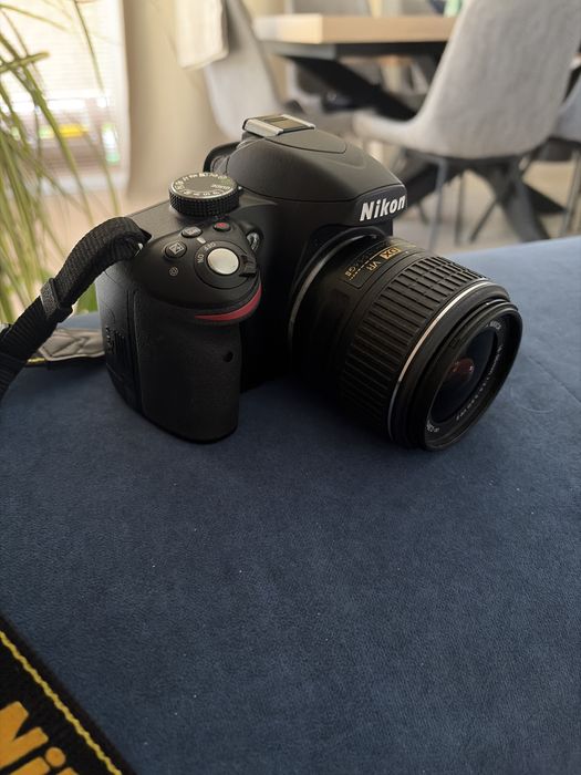 Lustrzanka NIKON D 3200
