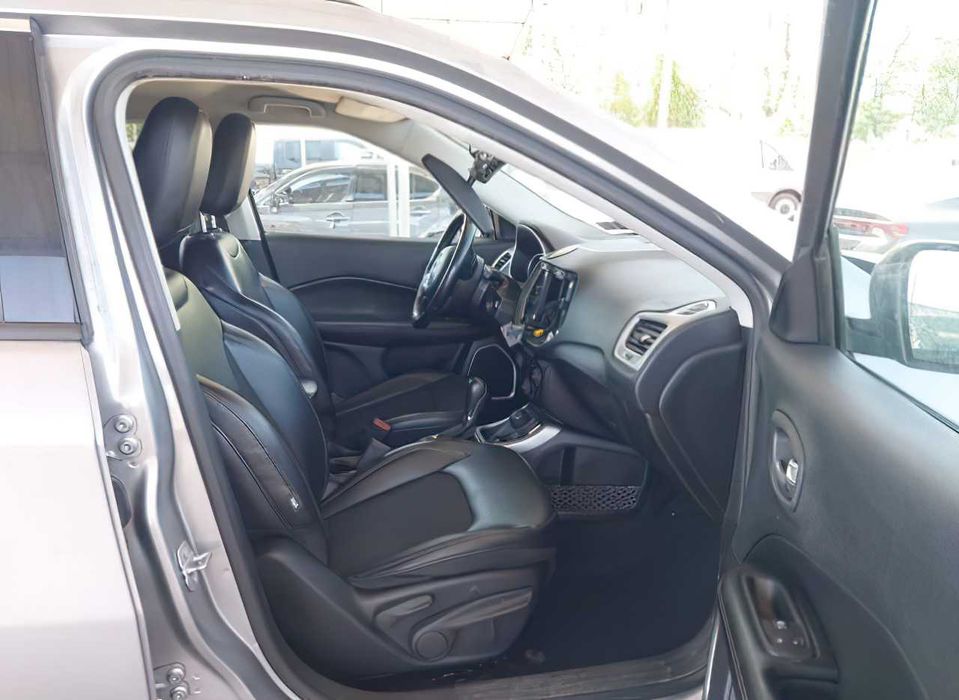 Jeep Compass North      2021