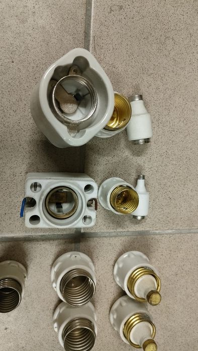 Bezpieczniki elektryczne topikowe 10A i 35A