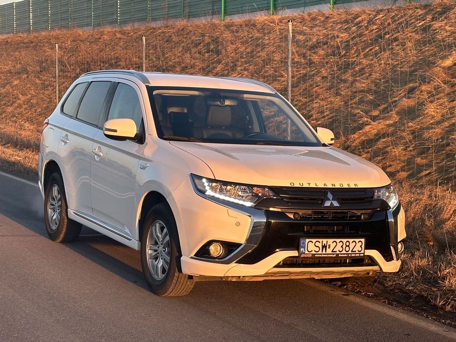 Mitsubishi Outlander Skóra Ledy PDC Zarejestrowany BDB