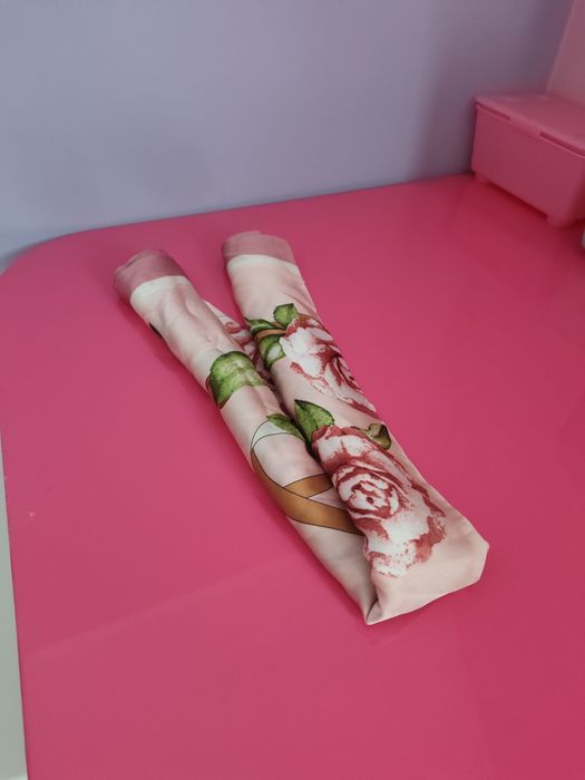 Cudna kolorowa apaszka 70x70