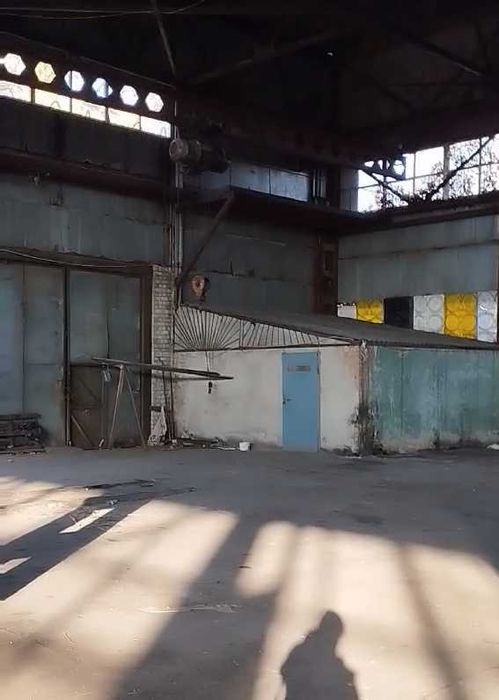 Продажа отдельно стоящего здания под склад или производство, г. Умань