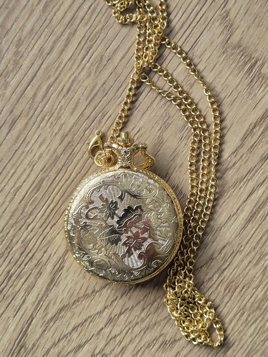 Zegarek kieszonkowy kwarcowy