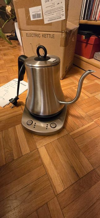 Czajnik elektryczny z wylewką „gooseneck” model KE7201A