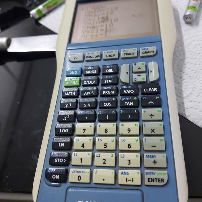 Calculadora  científica texas ti 84