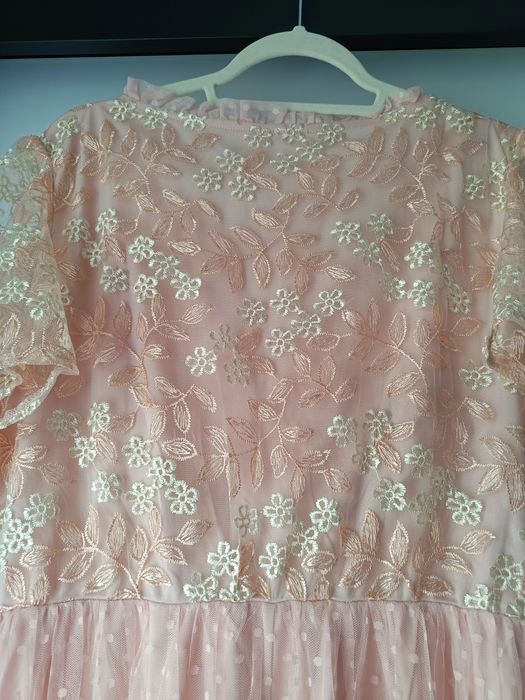 Sukienka maxi z siateczką pudrowy róż XXL