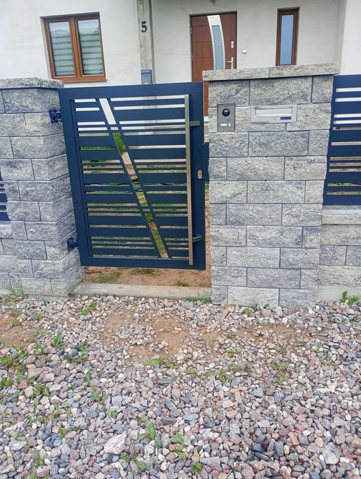 Napędy do bram/ szlabany/ wideodomofony