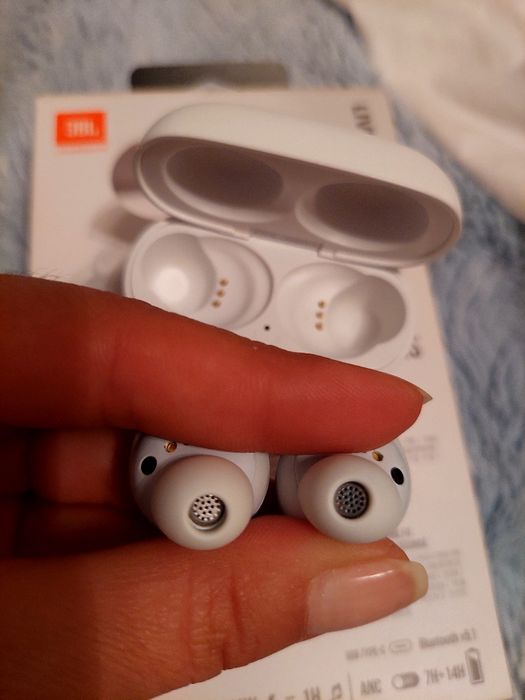 Auriculares Bluetooth JBL Live Free NC+