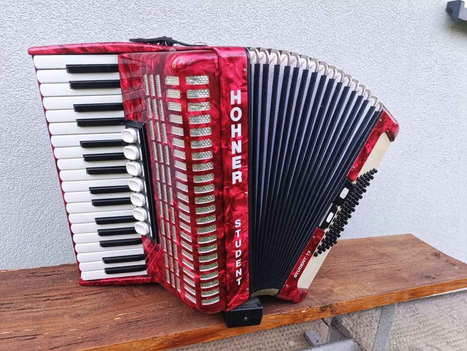 Akordeon Hohner Student 72 basów 3 chóry