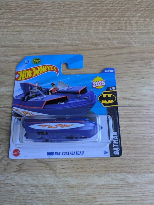 Hot Wheels 1966 Bat Boat – Batman 5/5