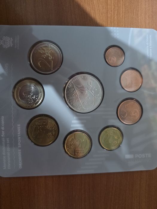 Conjunto de moedas da República de San Marino para o ano 2025