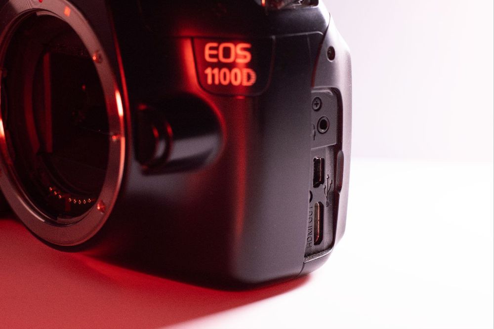 Canon 1100d с обьективами