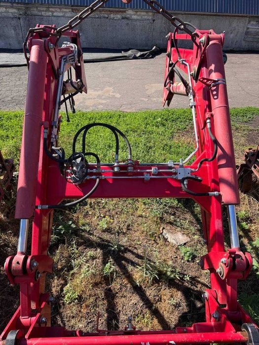 Фронтальний навантажувач PGF-1600 Червона Зірка