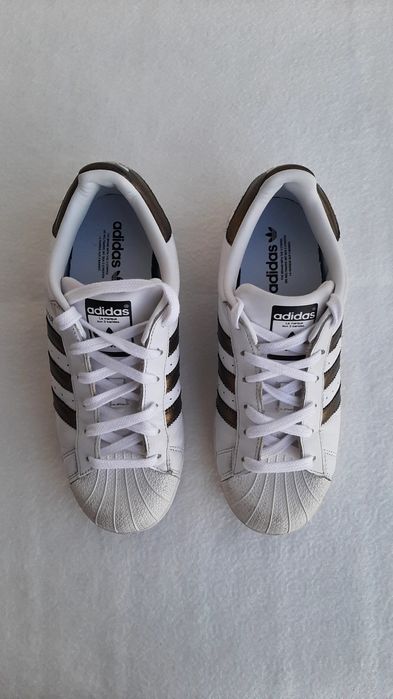 Ténis Adidas Superstar