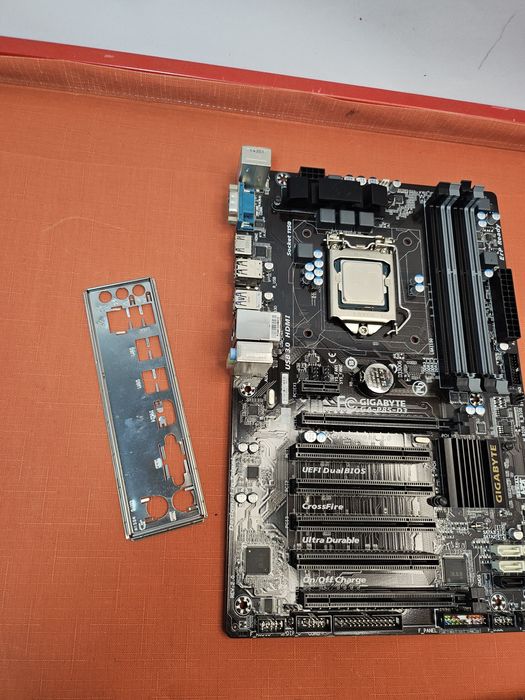 płyta główna GIGABYTE GA-P85-D3.  Intel Core i7-4790