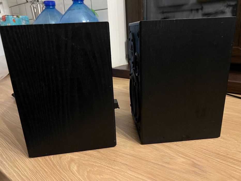 Акустика Edifier R1100