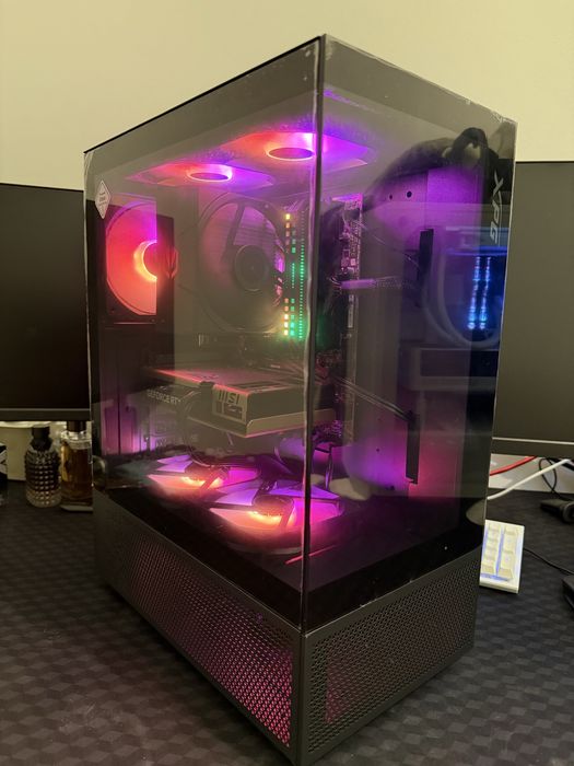 Komputer gamingowy nowy RTX 5060 | Ryzen 5500 | 1 TB SSD | 16 GB RAM |