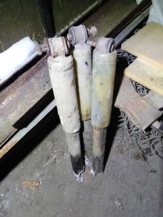 Продам амортизатори луаз