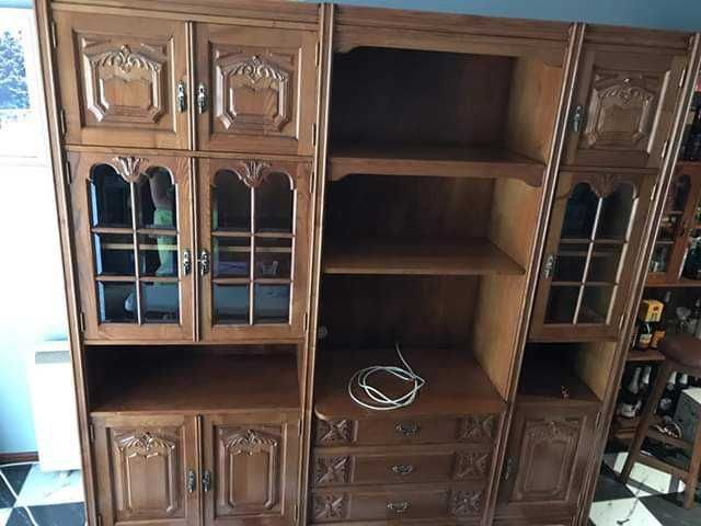 Movel como novo todo em madeira a um preco incrivel