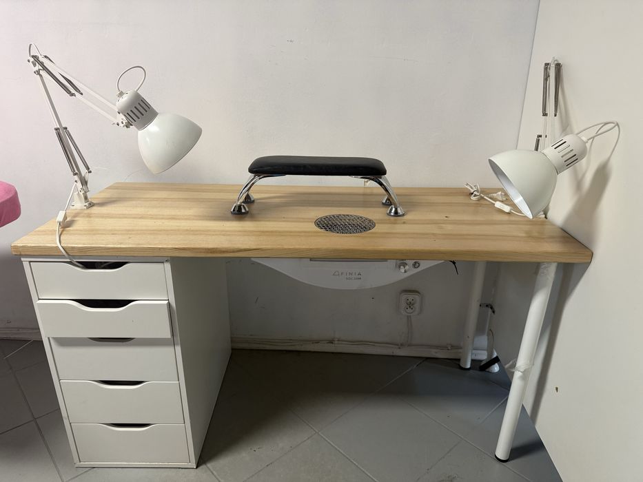 Profesjonalne biurko kosmetyczne do manicure + pochłaniacz