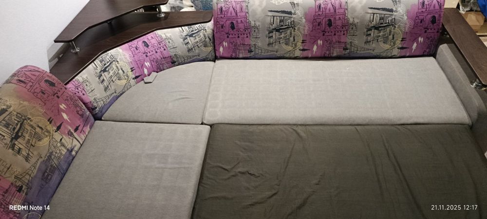 Продам диван угловий