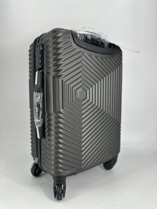 Nowa walizka kabinowa M - Galanteria Matejko