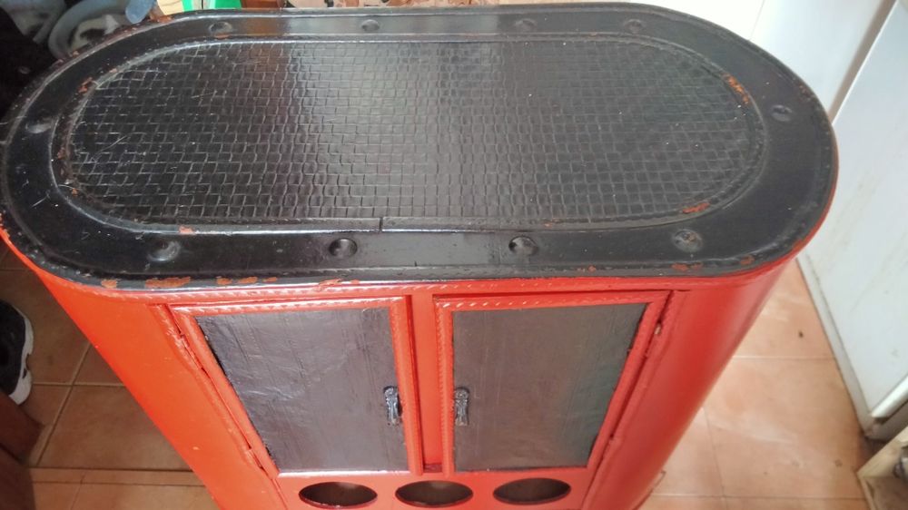 Pequeno Bar Vermelho