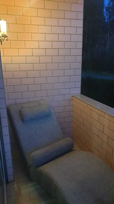 Quarto com varanda e TV