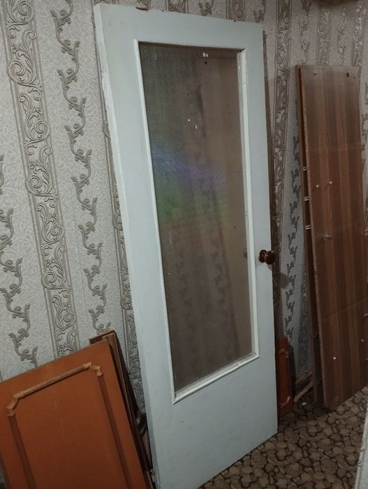 Продам двери межкомнатные