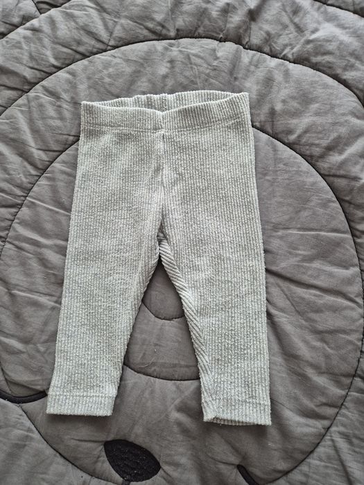 Grubsze legginsy prążkowane