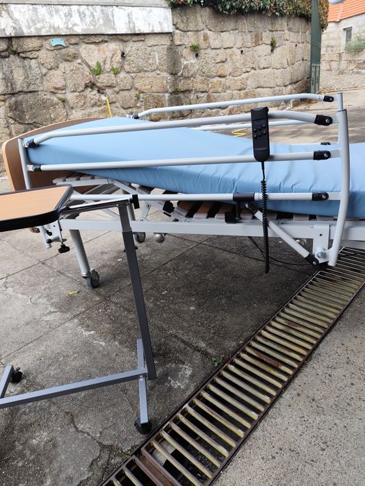 Cama articulada elétrica