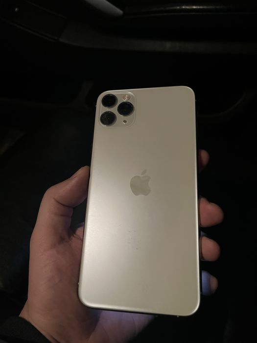 Продам iphone 11 pro max 256gb з полосою на дісплеї